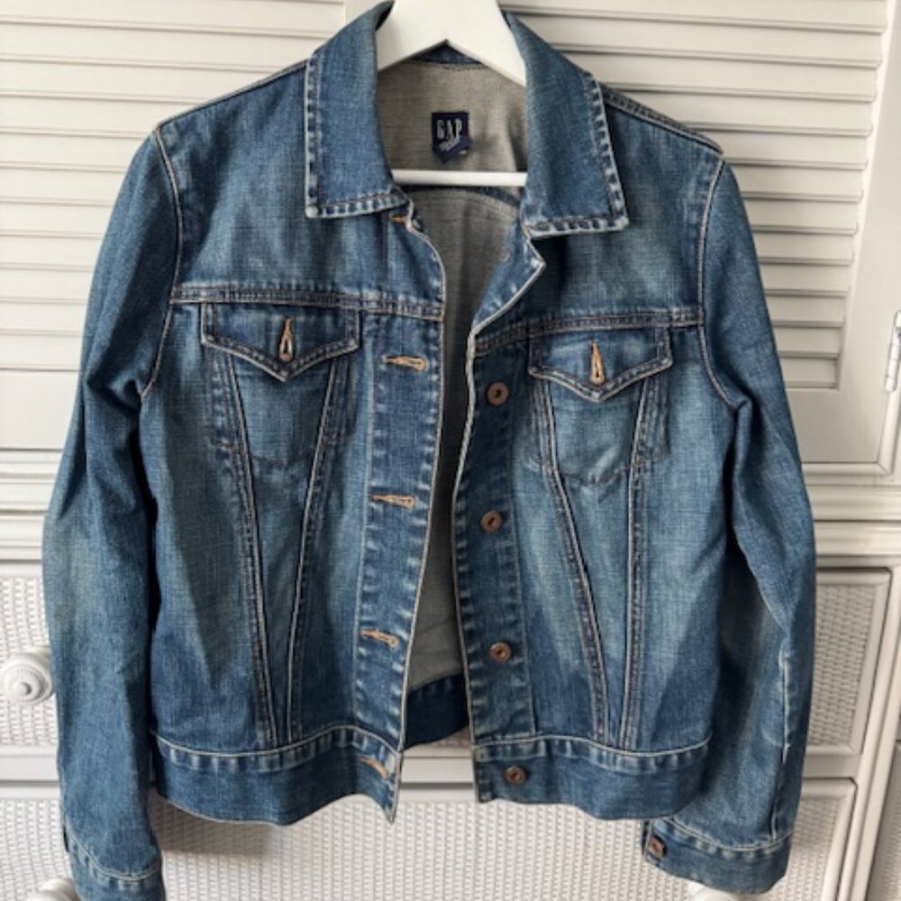 Gap Jean Jacket Size Small